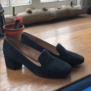 Black suede Banana Republic 3” chunky heel